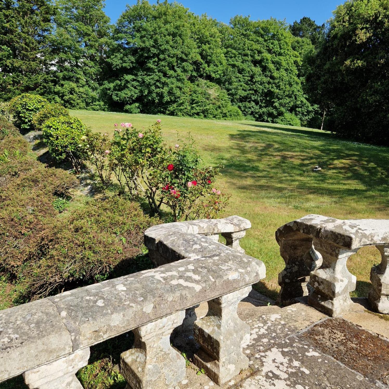 Chateau De Locqueran Pierres Et Filets Bleus * Audierne